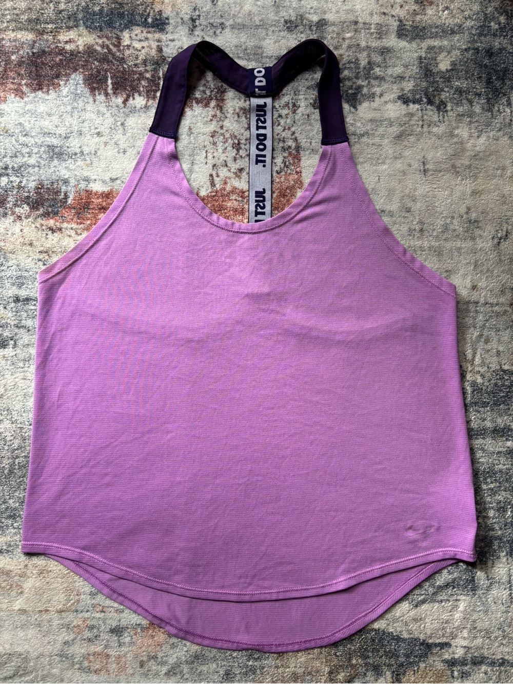 Nike Womens Dri-FIT Racerback Loose Fit Purple Tank Top Workout Gymwear Size M